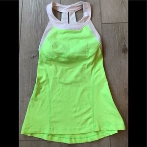 Lululemon XS ATHLETIC TANK TOP BREATHABLE KEYHOLE